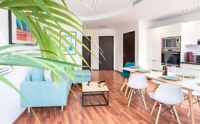 L7 Suite 5Mins Walk Old Town 3 Rooms Ac Wifi