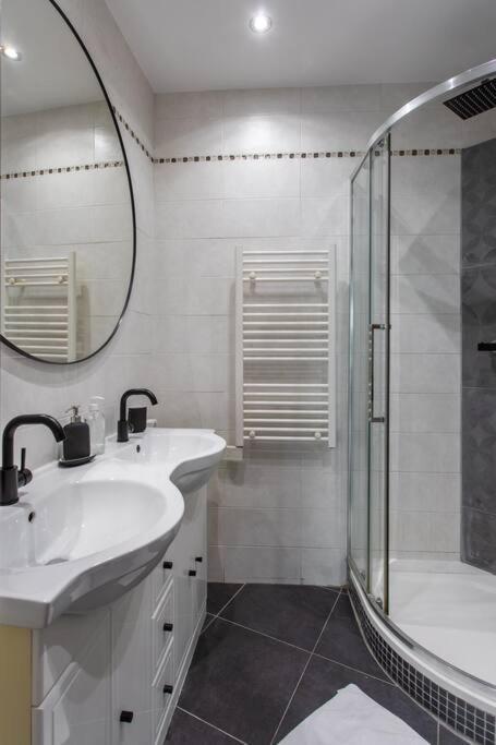 L7 Suite 5Mins Walk Old Town 3 Rooms Ac Wifi Nice Exteriör bild